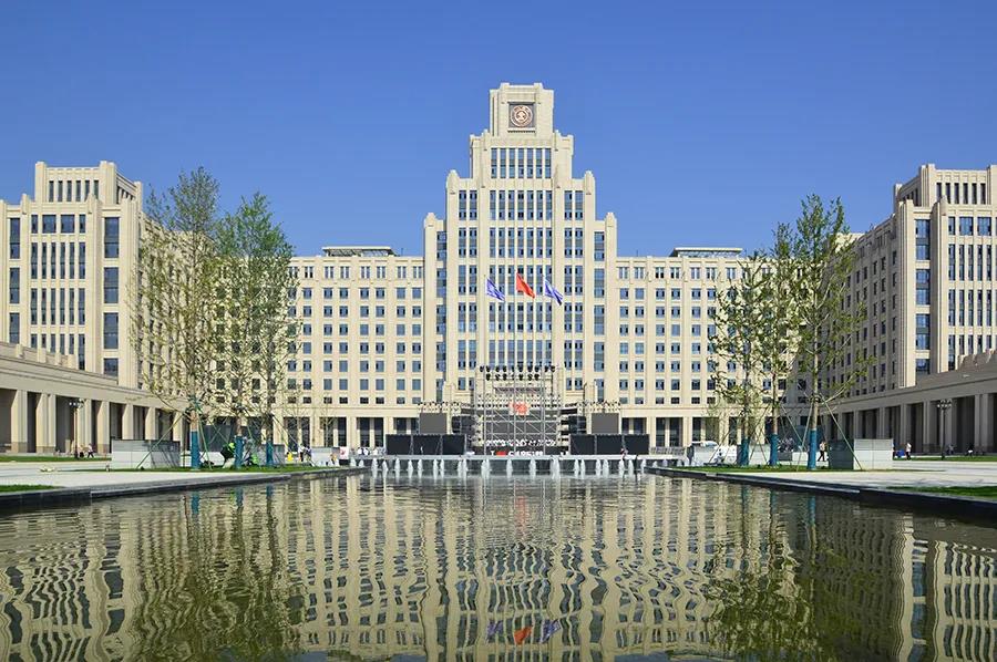 案例:西安交通大學——打造高品質(zhì)的室內(nèi)游泳館 案例:西安交通大學——打造高品質(zhì)的室內(nèi)游泳館