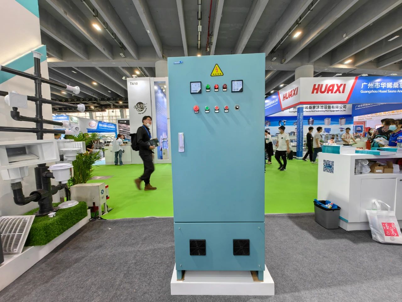 AOP高級(jí)氧化消毒器.jpg AOP高級(jí)氧化消毒器.jpg