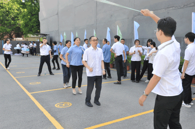 歡樂趣味的游園活動(dòng)